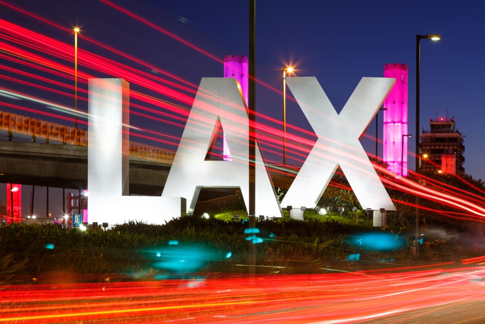How long is the drive from Santa Monica to LAX airport?